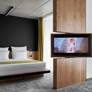 Adella Boutique - Free Parking Appart hôtel